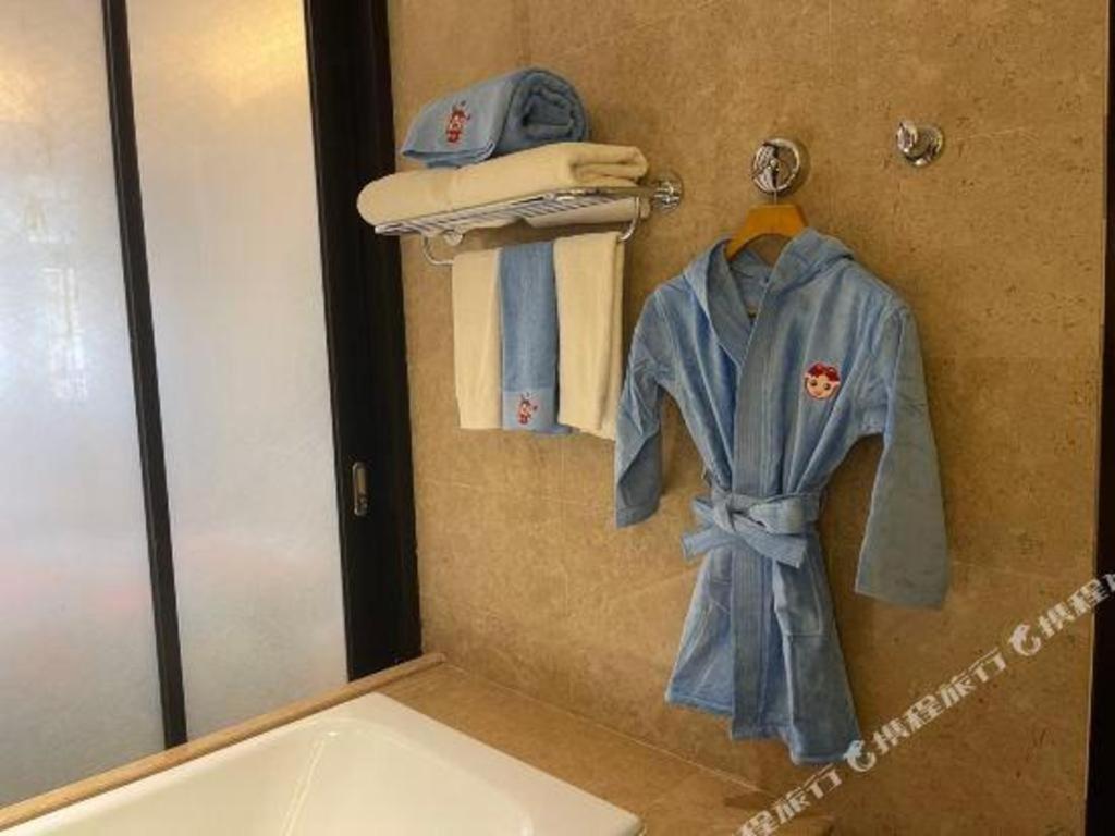 Eadry Royal Garden Hotel Haikou Haikou  Zewnętrze zdjęcie