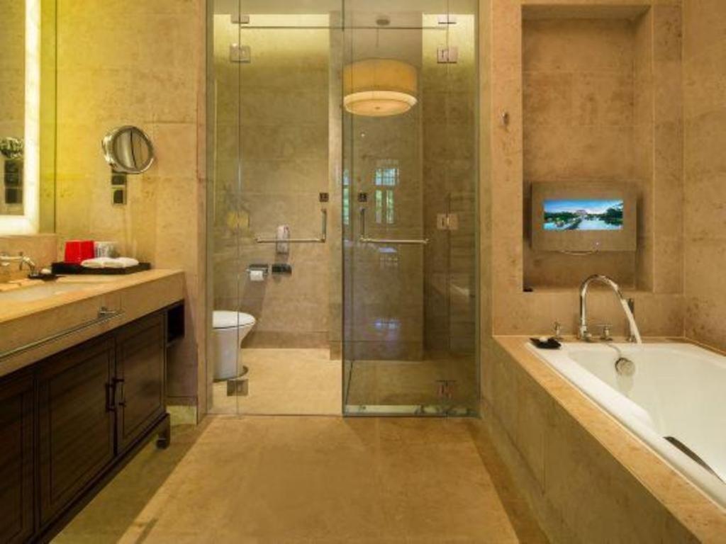 Eadry Royal Garden Hotel Haikou Haikou  Zewnętrze zdjęcie